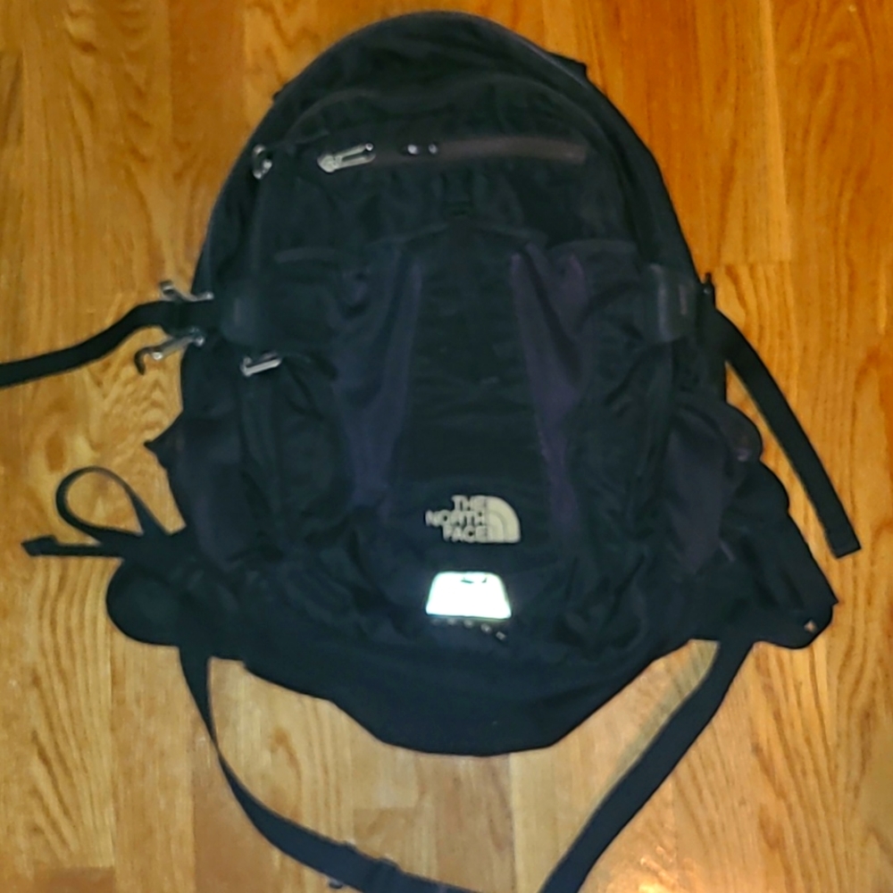 NORTH FACE RECON BACKPACK